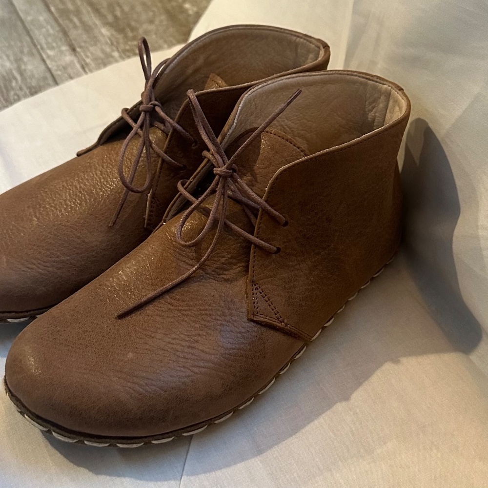 Shoes - Picture 5 of 7